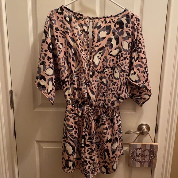 Romper EUC - Picture 2 of 2